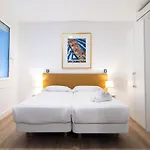 Roomss Aparthotel