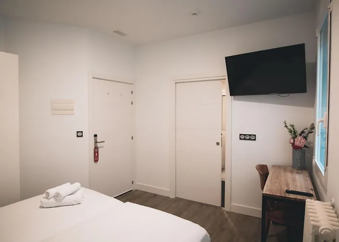 Ξενοδοχείο με διαμερίσματα Roomss 3*